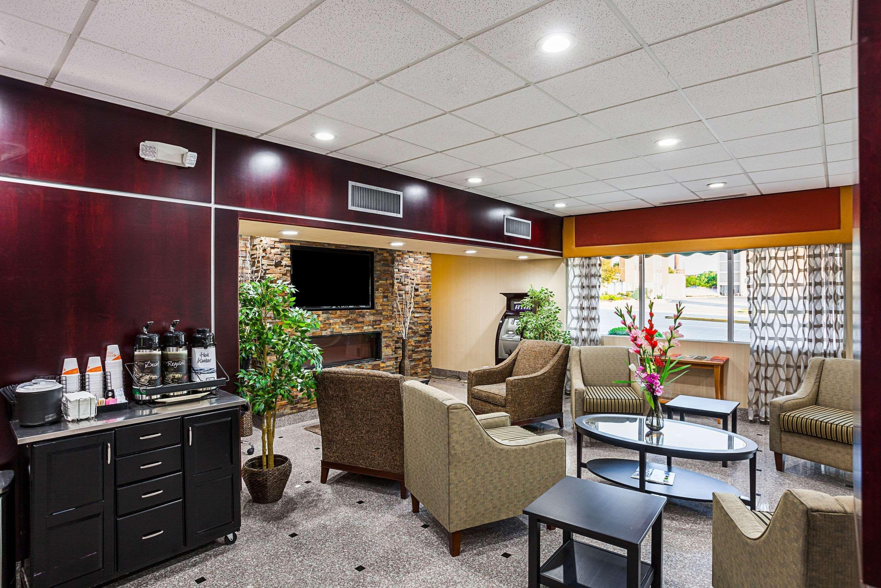 Quality Inn & Suites Cincinnati Exterior foto