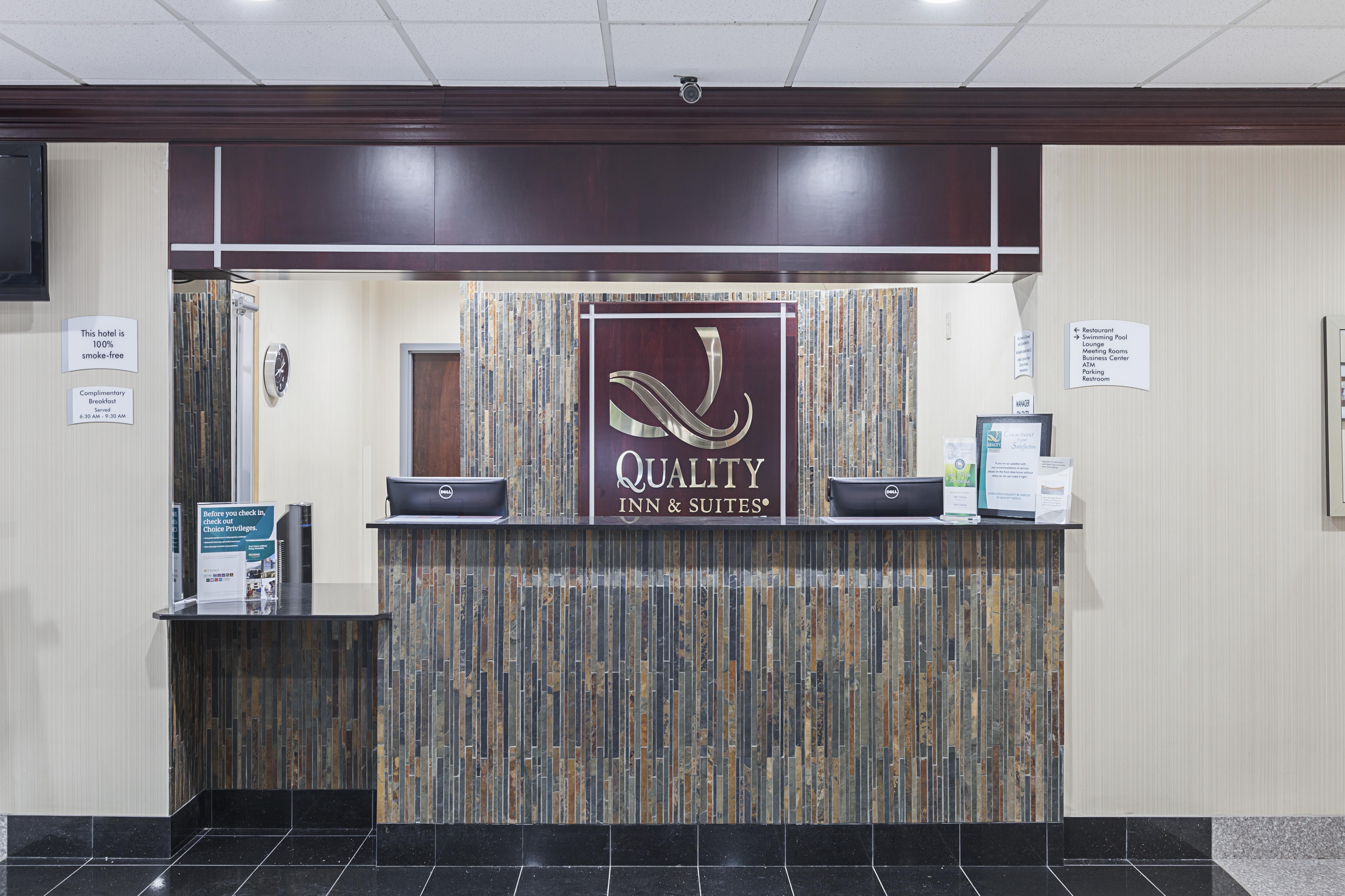 Quality Inn & Suites Cincinnati Exterior foto